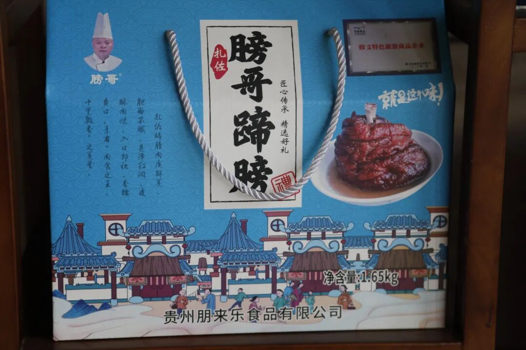 1c196ec8cbbd82e6c831af66ad46e730.jpg